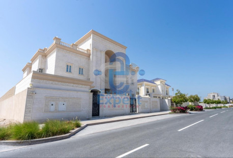 Luxury Standalone Villa | Private Pool & Move-In R - Villa in Waterfront North Villas