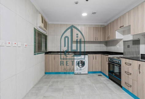 2BR Flat near metro station is available for rent!