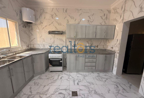Modern Villa with Backyard | 6 Bedrooms | Sakhama