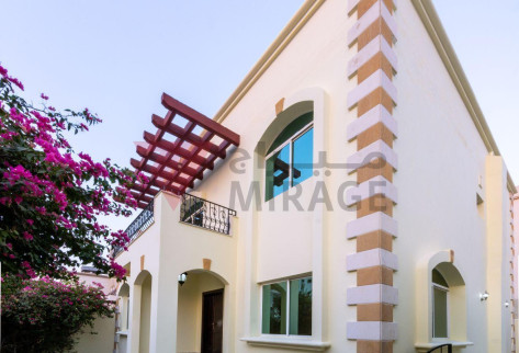 STUNNING VILLA | SPACIOUS 5-BHK WITH PRIVATE POOL