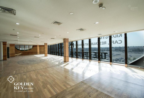 Versatile Commercial building In Prime Location. - Office in Lusail City