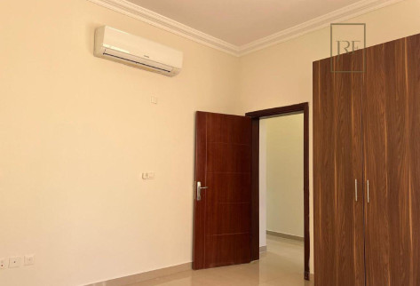 Spacious 3 Bedroom Compound Villa In Al Sakama