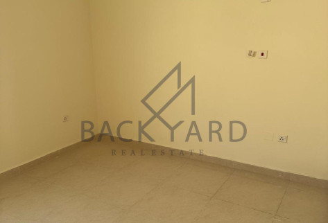 Specious 6 BHK Villa in Quiet Compounds for 9500