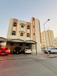 2 BHK FLATS AVAILABLE IN MUMTASSA NEAR PARK FOR EXECUTIVES - Bulk Rent Units in Al Hashmi Building