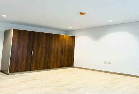 Luxury 3Bedroom with 4baths flat at Corniche area