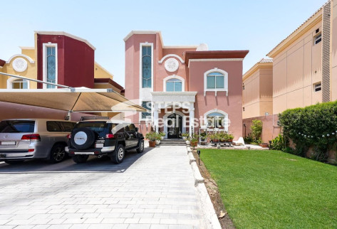 Luxurious 7 BHK Villa for Sale in Ain Khaled - villa in Umm Al Seneem Street