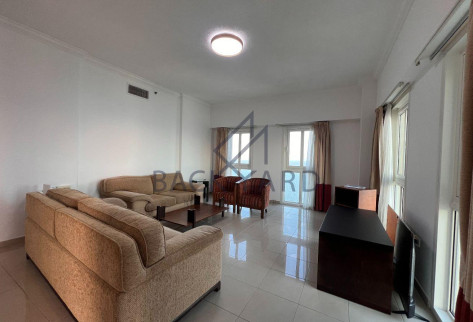 CLASSIC, ELEGANT 2 BR APARTMENT | SPACIOUS BALCONY
