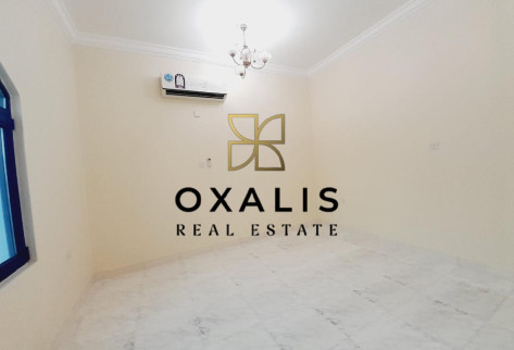 BRIGH AND SPACIOUS 5 BEDROOM VILLA | LIMITED OFFER