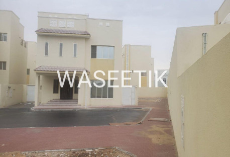 6-Bedroom Villa for Rent Inside Compound – Ezghawa - Villa in Izghawa