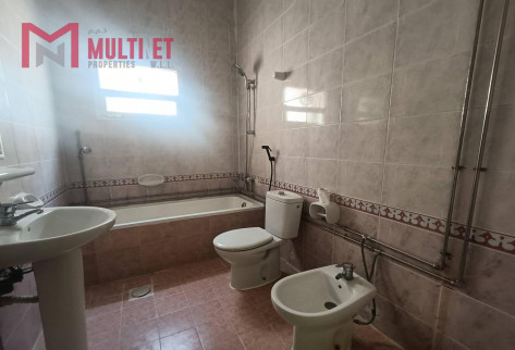 Spacious 5 BHK | Compound Villa | Modern Layout