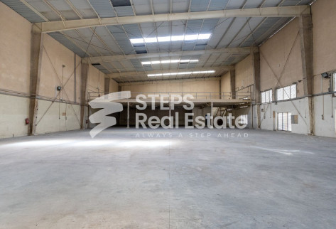 Expansive 1300sqm Workshop with Mezzanine, Office - warehouse in Industrial Area 1