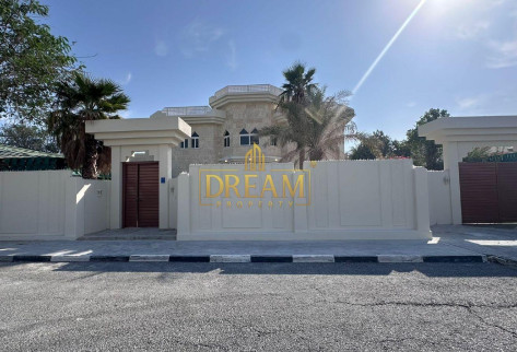 Stand Alone Luxury 5 Bedroom Villa in West Bay
