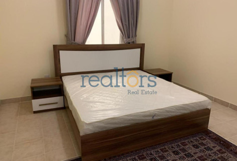 Grab Deal 4BHK Villa Compound SF/FF, W&Wo Backyard