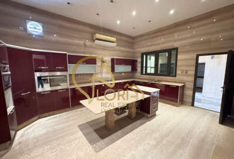 Spacious Family Villa w/Private Pool|Duhail|25K