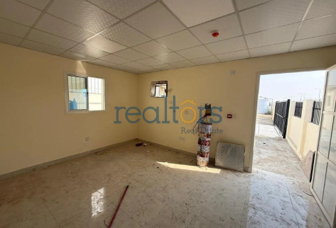 Big Wearhouse with office for rent (FOOD)
