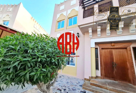 HUGE FAMILY VILLA | 5 BDR + MAID | BEACH ACCESS