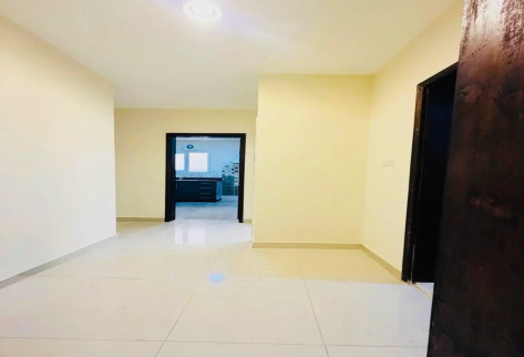 Spacious 3bhk apartment inside compound at salwa
