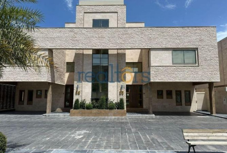 Luxurious| Modern | FF 4BR +Maid Villa | Compound - Compound Villas in Mamoura 18