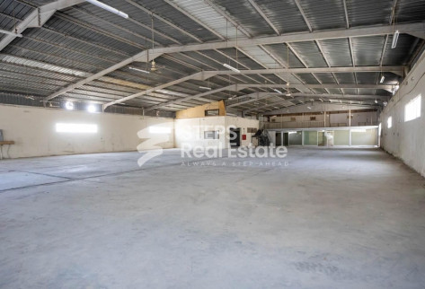 Carpentry Workshop with Offices in Industrial Area - warehouse in Industrial Area 1