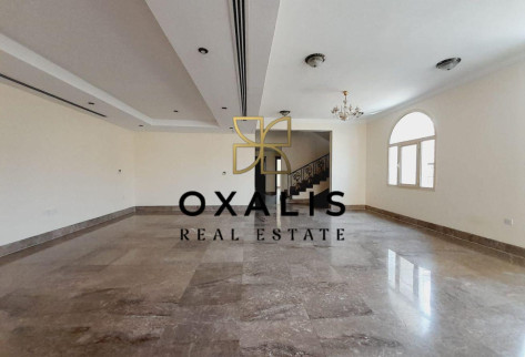 SPACIOUS AND UNFURNISHED 5 MASTER BEDROOMS VILLA.