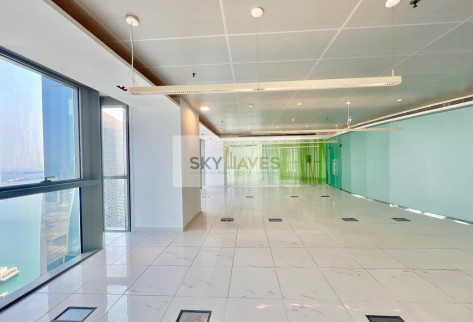 TOP FLOOR 200 SQM OFFICE SPACE IN WESTBAY