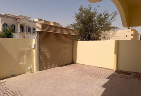 Brand New Villa 7 bedrooms-for Sale Umm Salal Ali
