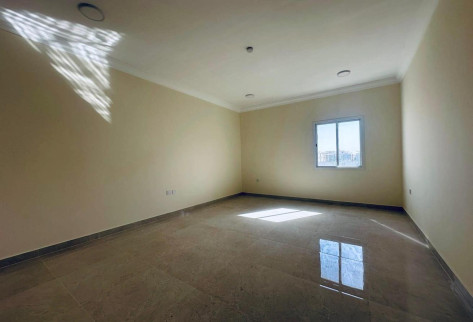 Brand new villa 6 bedrooms inside beautiful comp