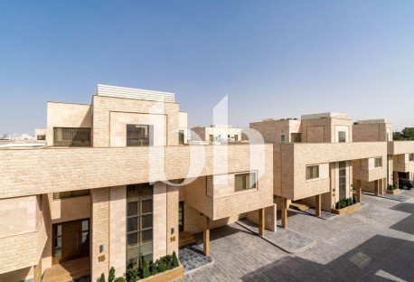 SPACIOUS | 4 BEDROOMS + MAID ROOM | PRIME LOCATION - Villas in Al Maamoura