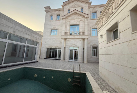 PALACE-STYLE LUXURY VILLA WITH PRIVATE POOL