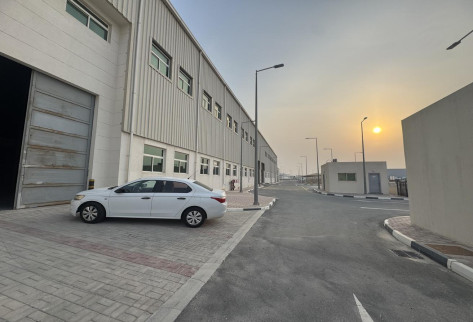 For rent a warehouse with a transportation license