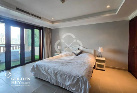 Stunning 1 Bedroom | Marina View | Townhouse