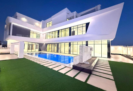 LUXURY LARGE VILLA WITH SEA & BOULEVARD VIEWS - Villa in Qetaifan Islands