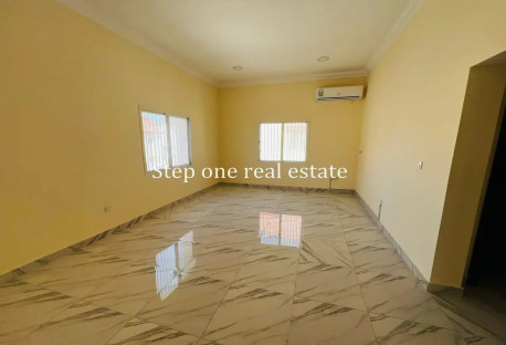 AFFORDABLE COMPOUND VILLA WITH PRIVATE YARD - Compound Villas in Al Soudan