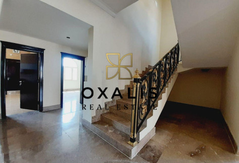SPACIOUS AND UNFURNISHED 5 MASTER BEDROOMS VILLA.