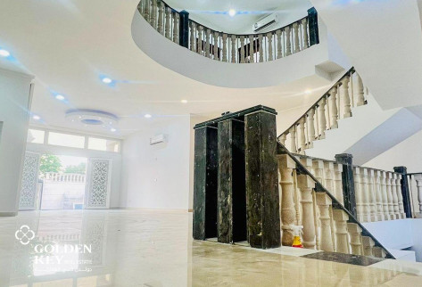 Multi-Level Standalone Villa for Sale in Al Kheesa