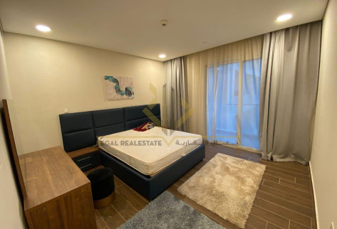 Luxurious 2-Bedroom Apartment with City Views