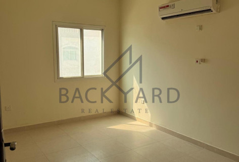 Specious 6 BHK Villa in Quiet Compounds for 9500