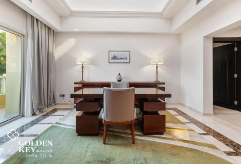 Luxurious 4BR + Maid Villa | Bills included