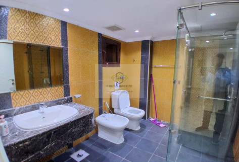 1 Bhk luxuriey style prime location