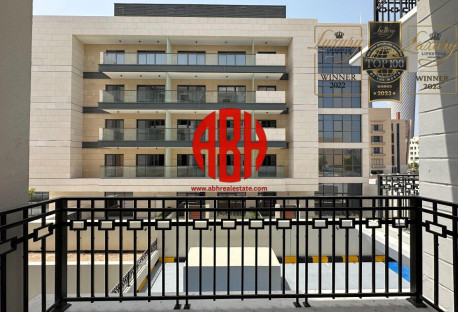 MOVE IN READY | MODERN 2-BDR UNIT | FULL AMENITIES
