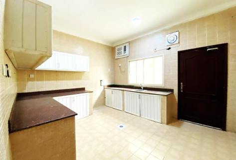 HUGE FRONT YARD | 5 BDR VILLA | READY TO MOVE IN