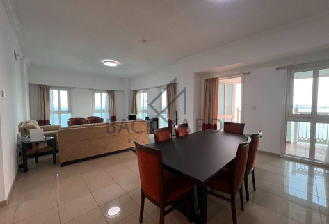 CLASSIC, ELEGANT 2 BR APARTMENT | SPACIOUS BALCONY