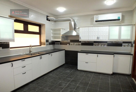 4BR Villa Compound For Rent In Abu Hamour