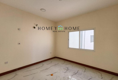 Store Two Story With 8 rooms In Berkit Al Awamer