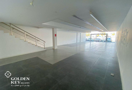 Exclusive Showroom | 320 SQM | Prime Location - ShowRoom in Al Aziziyah