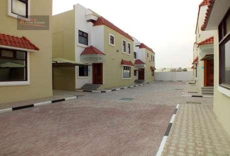 4BR Villa Compound For Rent In Abu Hamour - Villa in Bu Hamour Street