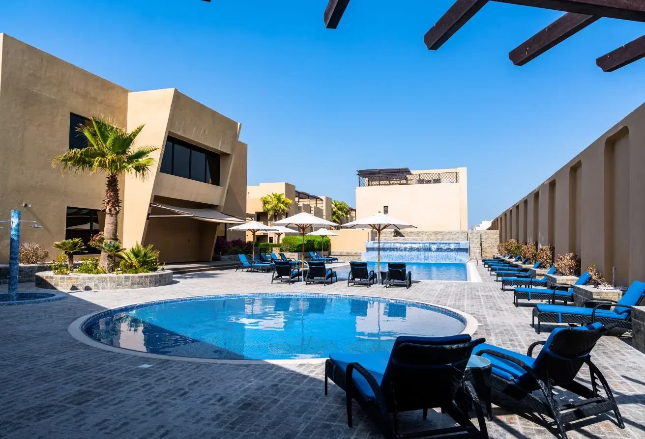 SPACIOUS 5 BEDROOM COMPOUND VILLA | SEMI-FURNISHED - Villa in Al Waab