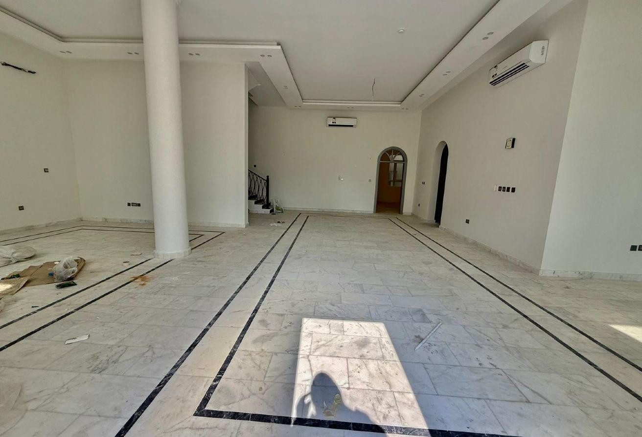 HUGE LUXURY VILLA | 5BEDROOMS + | AL DUHAIL - Apartment in Street 871
