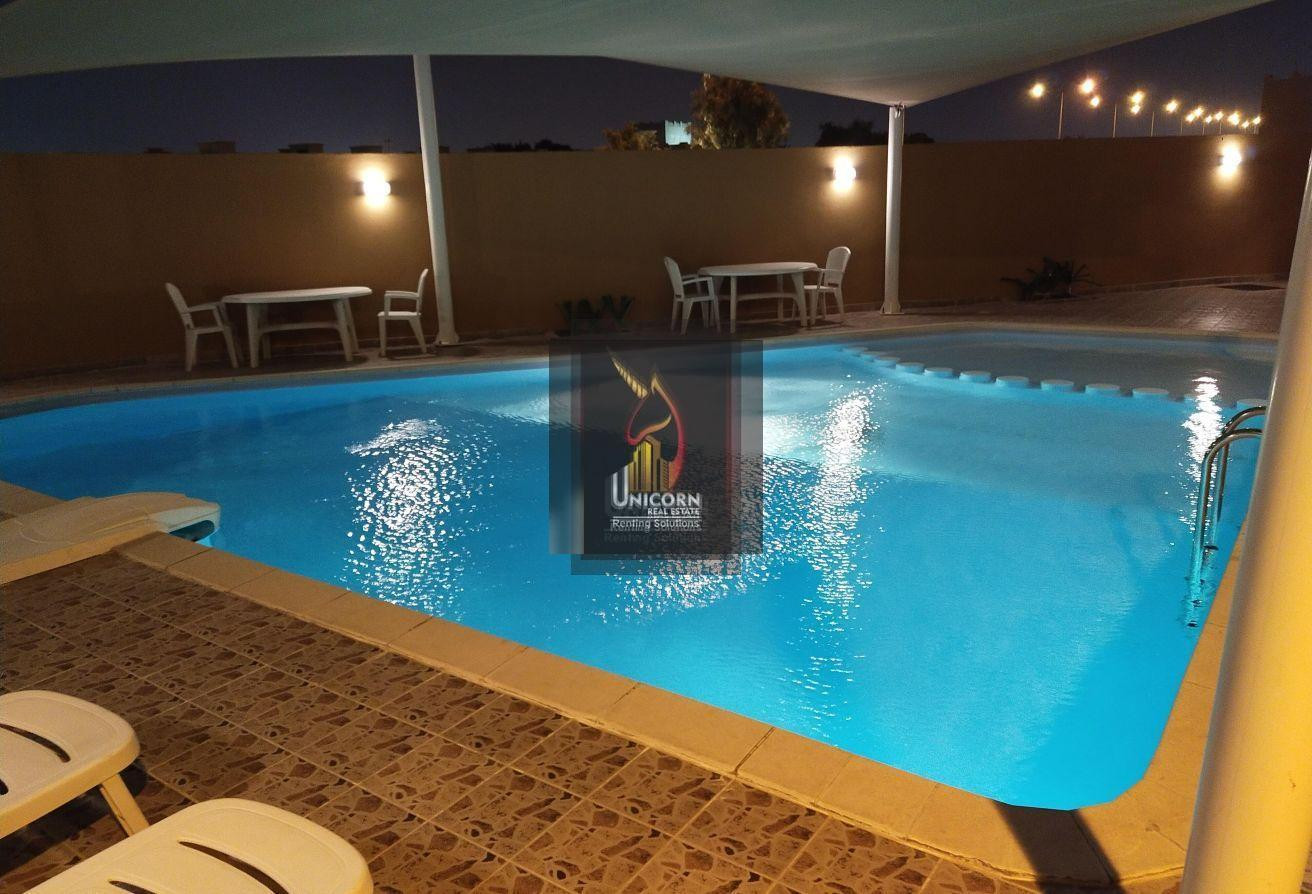 Luxury SF 4 BHK + Maids Room, Great Amenities - Compound Villa in AlMuraikh