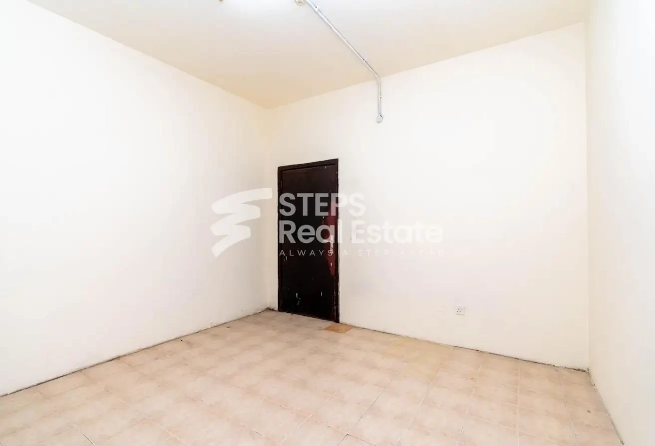 20 Rooms |  Staff Accommodation for Rent in Industrial Area - Labor Camp in Industrial Area